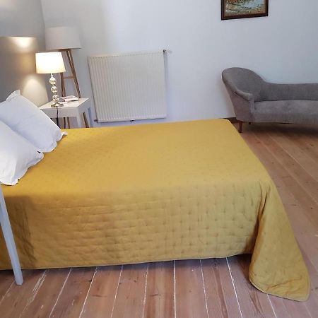 Domaine De Capoulade Bed & Breakfast นาร์บอนน์ ภายนอก รูปภาพ