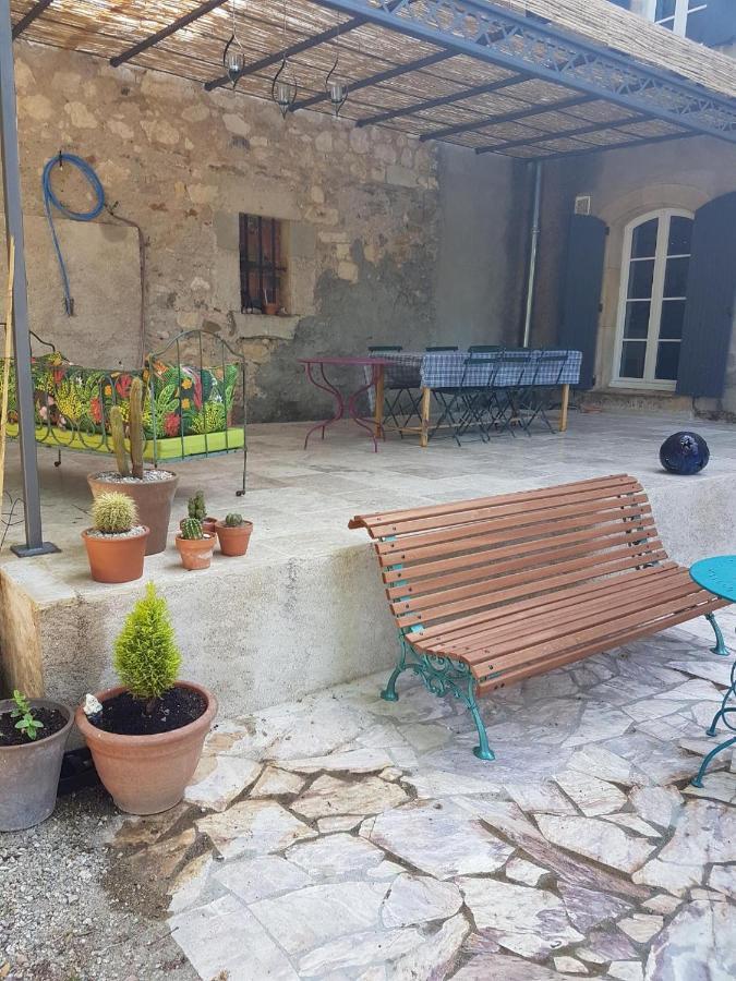 Domaine De Capoulade Bed & Breakfast นาร์บอนน์ ภายนอก รูปภาพ
