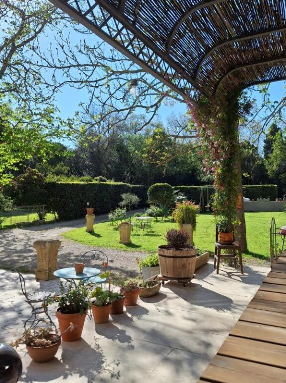 Domaine De Capoulade Bed & Breakfast นาร์บอนน์ ภายนอก รูปภาพ